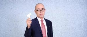 【每日一星】中年油腻男的华丽转身–何建军
