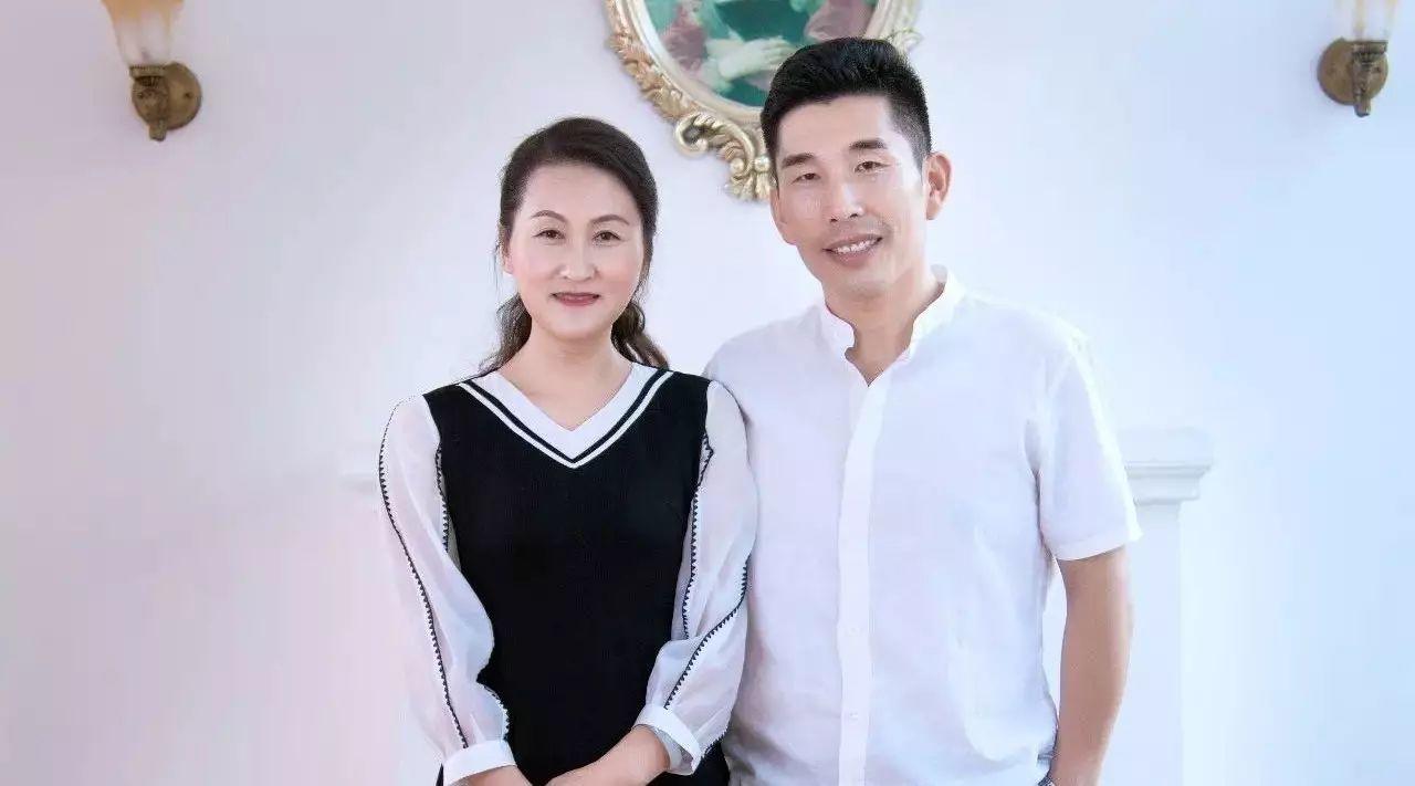 【每日一星】ageLOC穿越时空  让中年夫妇回到20岁初恋的感觉–苏海燕 丁宗峰