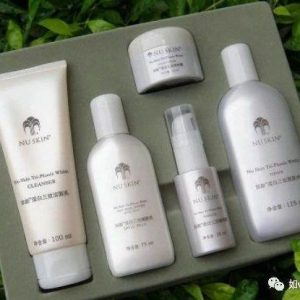 让肌肤滢透亮白的秘密是………..