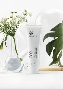 NUSKIN如新洗面奶《功效与成分以及选择》如新180°幻彩系列