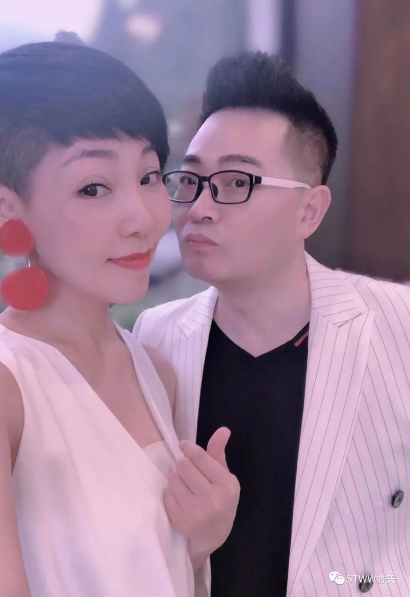 【每日一星】我俩一百岁啦！–刘飚／毛雁