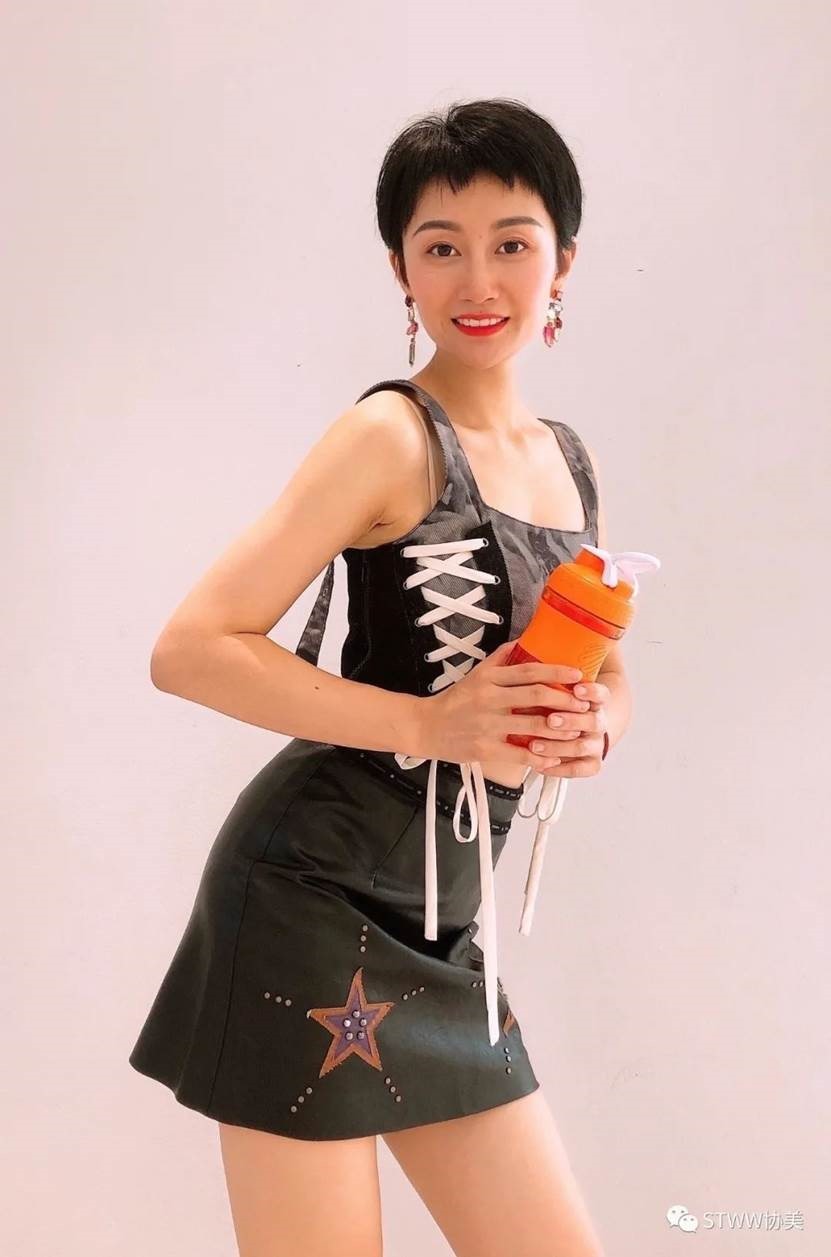 【每日一星】专业健身教练变型记–王艺澄
